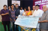 Minister Suresh Prabhu distributes VKSFF scholarships for Konkani Students
